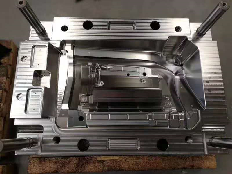 葛利茲模具鋼應用于汽車(chē)塑料件（三）